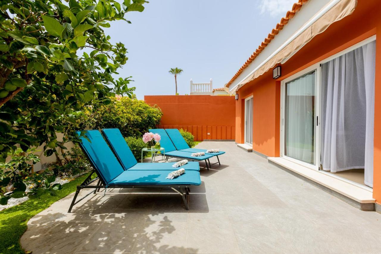Villa With A Private Swimming Pool Каляо Салвахе Екстериор снимка